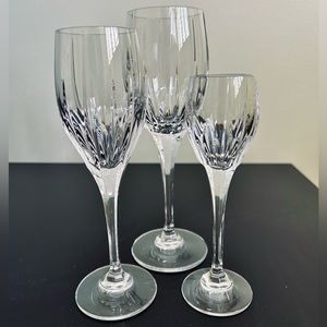 MIKASA (23 Piece Set) Arctic Lights Fine Crystal Stemware